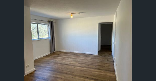 Secure gated complex, private balcony - Photo 1