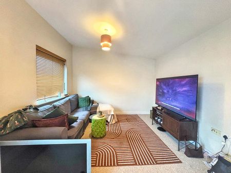 2 bedroom flat to rent - Photo 2