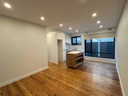 Smart Contemporary Living on the Park - Photo 5