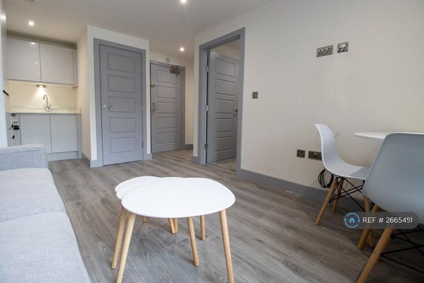 1 bedroom flat to rent - Photo 1