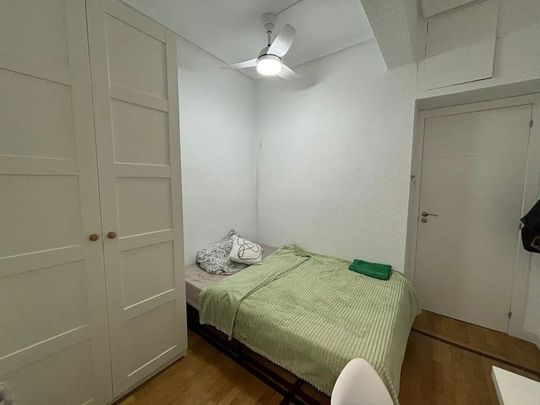 Carrer de Peris Brell, Valencia, Valencian Community 46022 - Photo 1