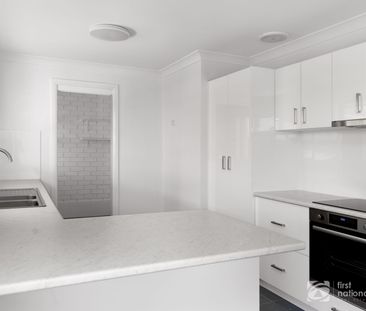 Ready to move in! - Photo 5