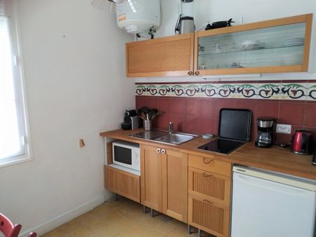 Location Appartement 1 pièce 24m² LA CIOTAT 13600 - Photo 3