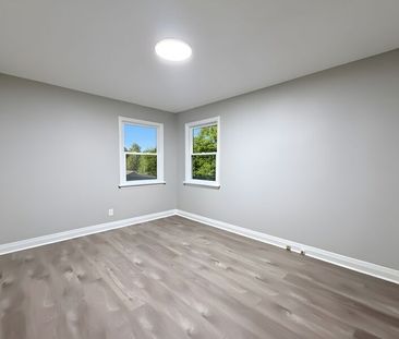 $2,350 / 3 br / 1 ba / 20 west 4th st #upper - Photo 6