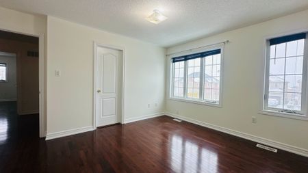 For Lease - 365 Peter Rupert Avenue, Vaughan, Ontario - Photo 5