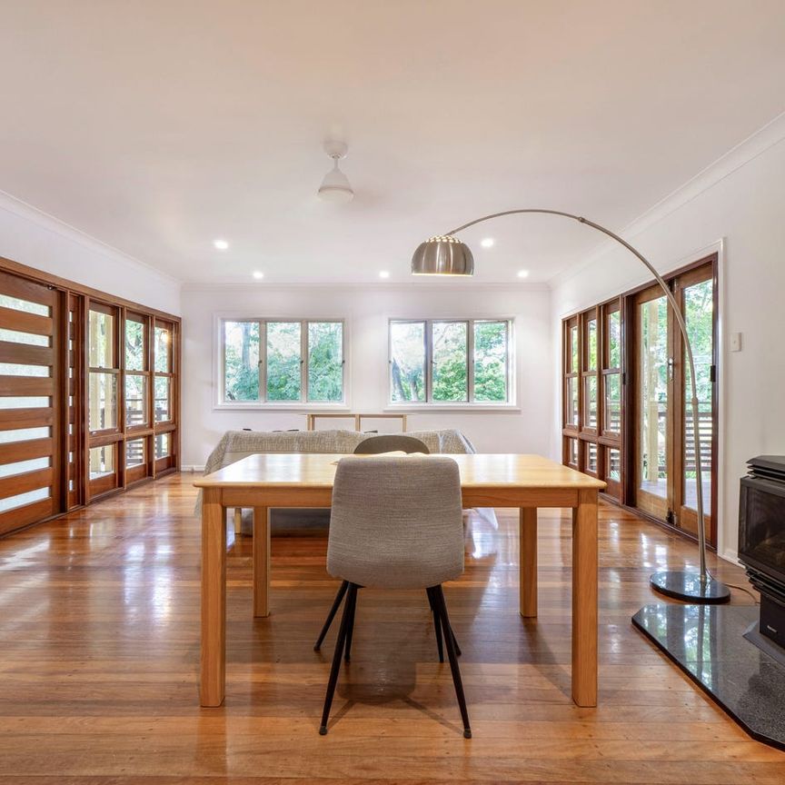 Quiet Parkside Family Home in Prime St Lucia Location - Photo 1