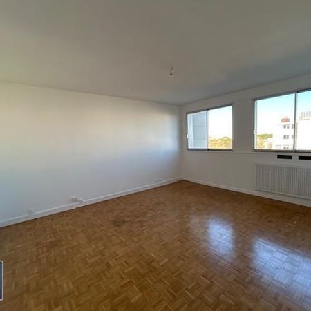 Location Appartement 2 pièces 50m² SEVRES 92310 - Photo 3