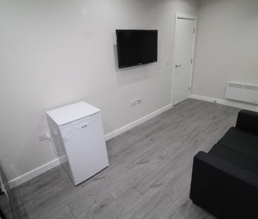 Market Street West Flat, PRESTON, Lancashire PR1 2HB - Photo 3