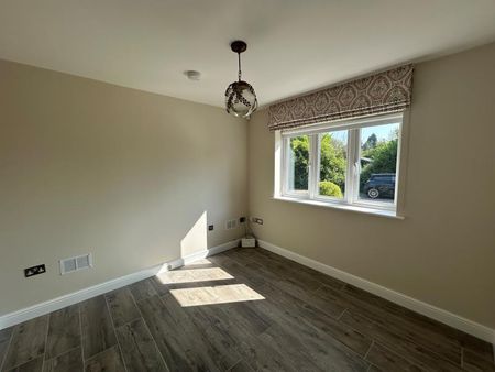 2 bedroom semi-detached house to rent - Photo 3