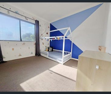 2 Bedroom in Northbridge - Photo 3