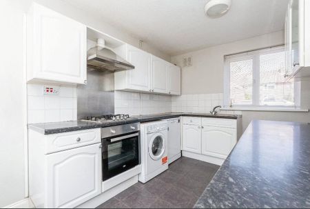 2 bedroom terraced house to rent - Photo 4