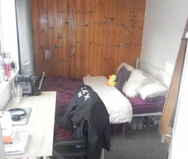 5 bedroom semi-detached house to rent - Photo 1