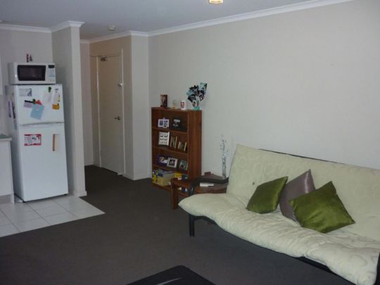 WELL POSITIONED TWO BEDROOM UNIT IN THE HEART OF MAWSON LAKES - Photo 1