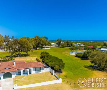 Beautiful 3x1 Family home- 6 month lease initially - Photo 2