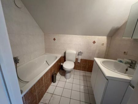 STUDIO - PROCHE DU LAC DE LLN - Photo 3