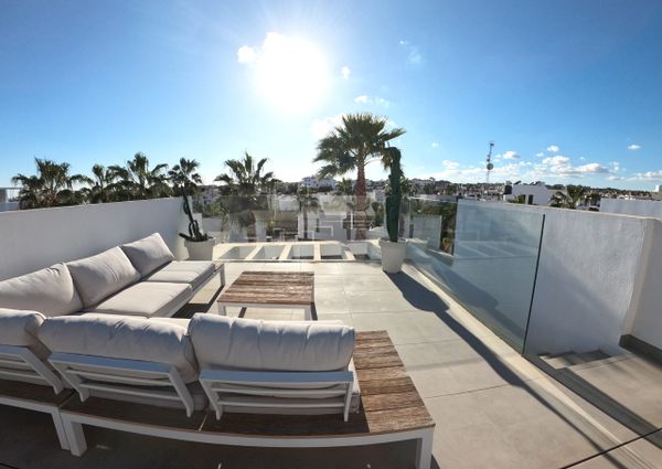 425 Villamartin Paradise