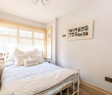 3 bedroom end of terrace house to rent - Photo 5