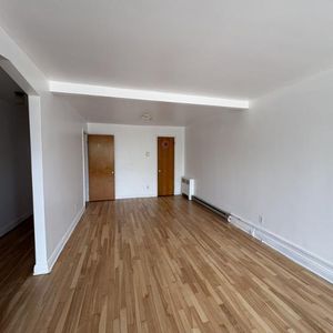3 1/2 - Montréal (Saint-Leonard) - 1 200 $/mois - Photo 2