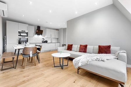 2 Bed Flat, London Bridge Street, SE1 - Photo 5