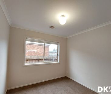 Family home in Tarneit - Photo 4