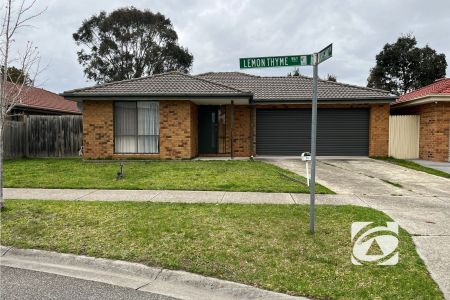 GREAT FAMILY HOME! - Photo 2
