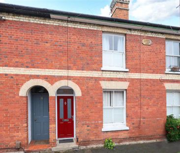 2 bedroom terraced house to rent - Photo 2