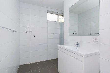 1/17 Martin Street, Thornbury VIC 3071 - Photo 5
