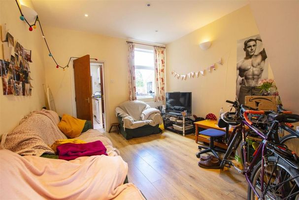5 bedroom house to rent - Photo 1