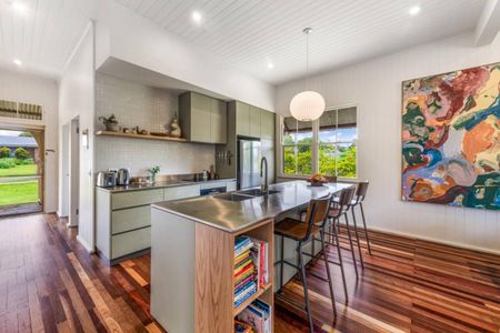 Gorgeous Queenslander with views to Mt Cooroora - Photo 5