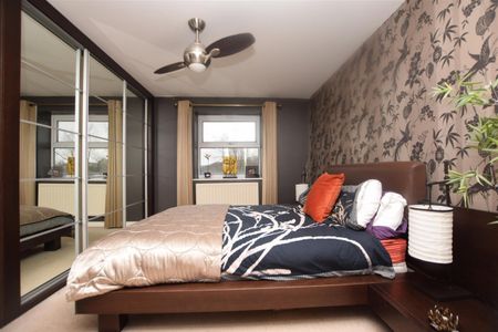 10285 Wick Road, Bristol - Photo 2