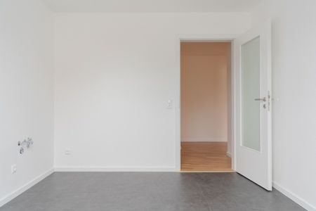 Lichtdurchflutete 3-Zimmerwohnung in Cotta - Erstbezug - Foto 5