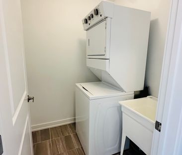 For Lease - 114 Blue Forest Crescent, Barrie, Ontario - Photo 6