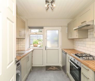 3 bedroom House to rent - Photo 6