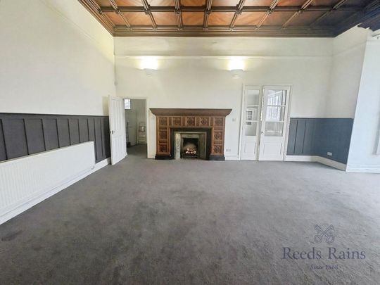 3 bedroom apartment to rent - Photo 1