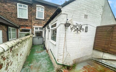 Salisbury Street, Stoke-On-Trent - Photo 2