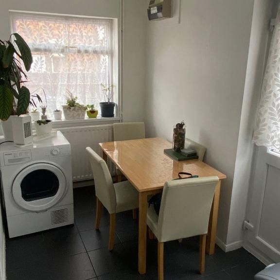 2 bedroom semi-detached house to rent - Photo 1