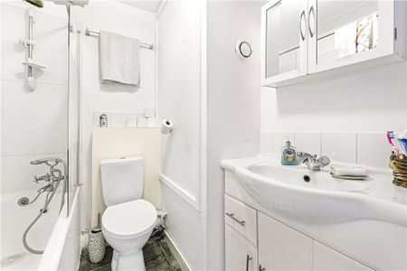 Charlotte Despard Avenue, London, SW11 5HW - Photo 5