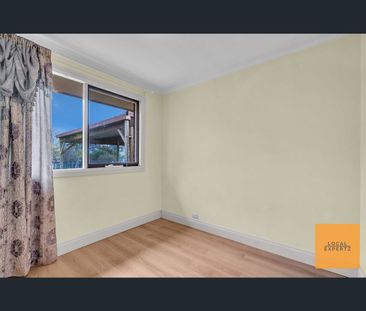 13 Neerim Street, Melton South, Vic 3338 - Photo 4