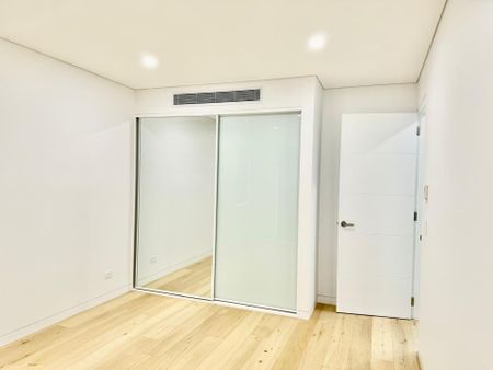 Brand New Luxury Double Storey Home - Photo 5