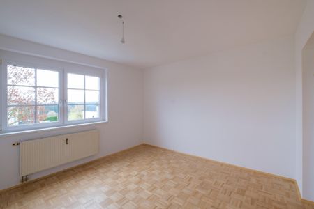 Sanierte 3-Zimmer Wohnung mit Parkplatz und Loggia - Foto 4