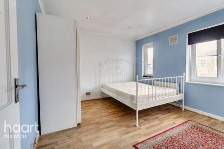 3 bedroom flat to rent - Photo 5