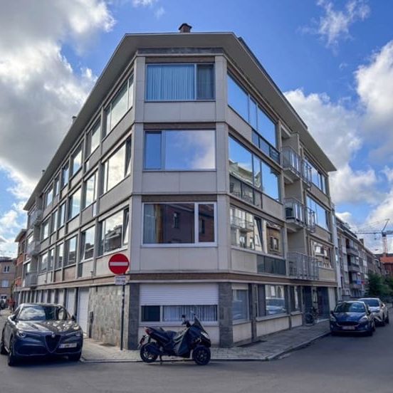 Appartement te huur - Photo 1