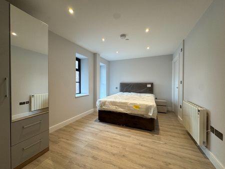 1 Bed Flat, High Road, HA0 - Photo 5