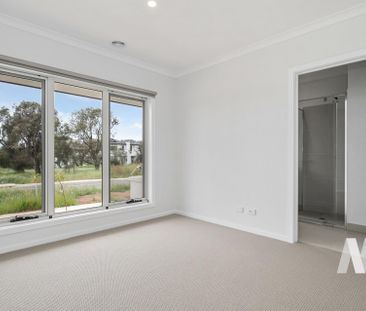 21 Petunia Cres, Armstrong Creek VIC 3217 - House For Rent | Domain - Photo 4