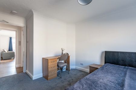 102P - Morrison Circus, Edinburgh, EH3 8DW - Photo 2