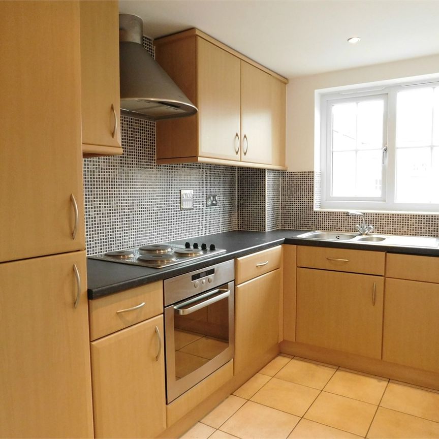 Dingle Close - Photo 1