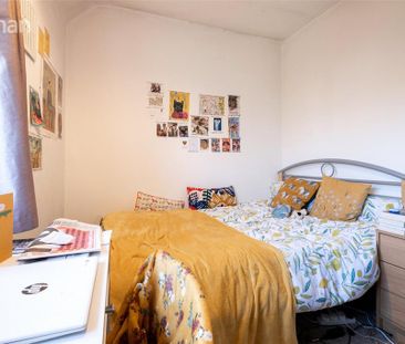 4 bedroom terraced house to rent - Photo 4