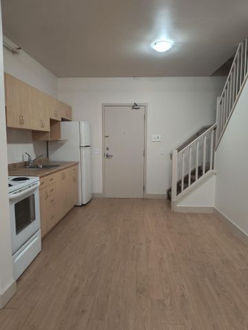 McHutcheon Loft Apartments - Photo 3