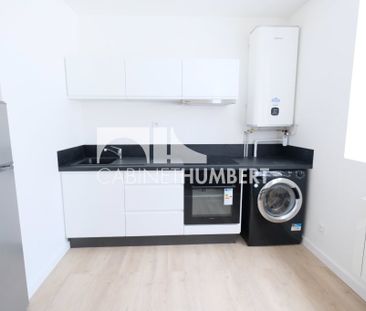 Location Appartement 2 pièces Meublé 40m² ST ETIENNE 42000 - Photo 2
