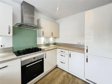 2 bedroom semi-detached house to rent - Photo 5